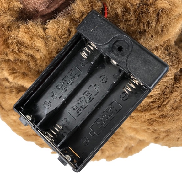 Vintage Dan-Dee Musical Christmas Moose Plays Grandma Got Run Over By A Reindeer - Picture 6 of 9